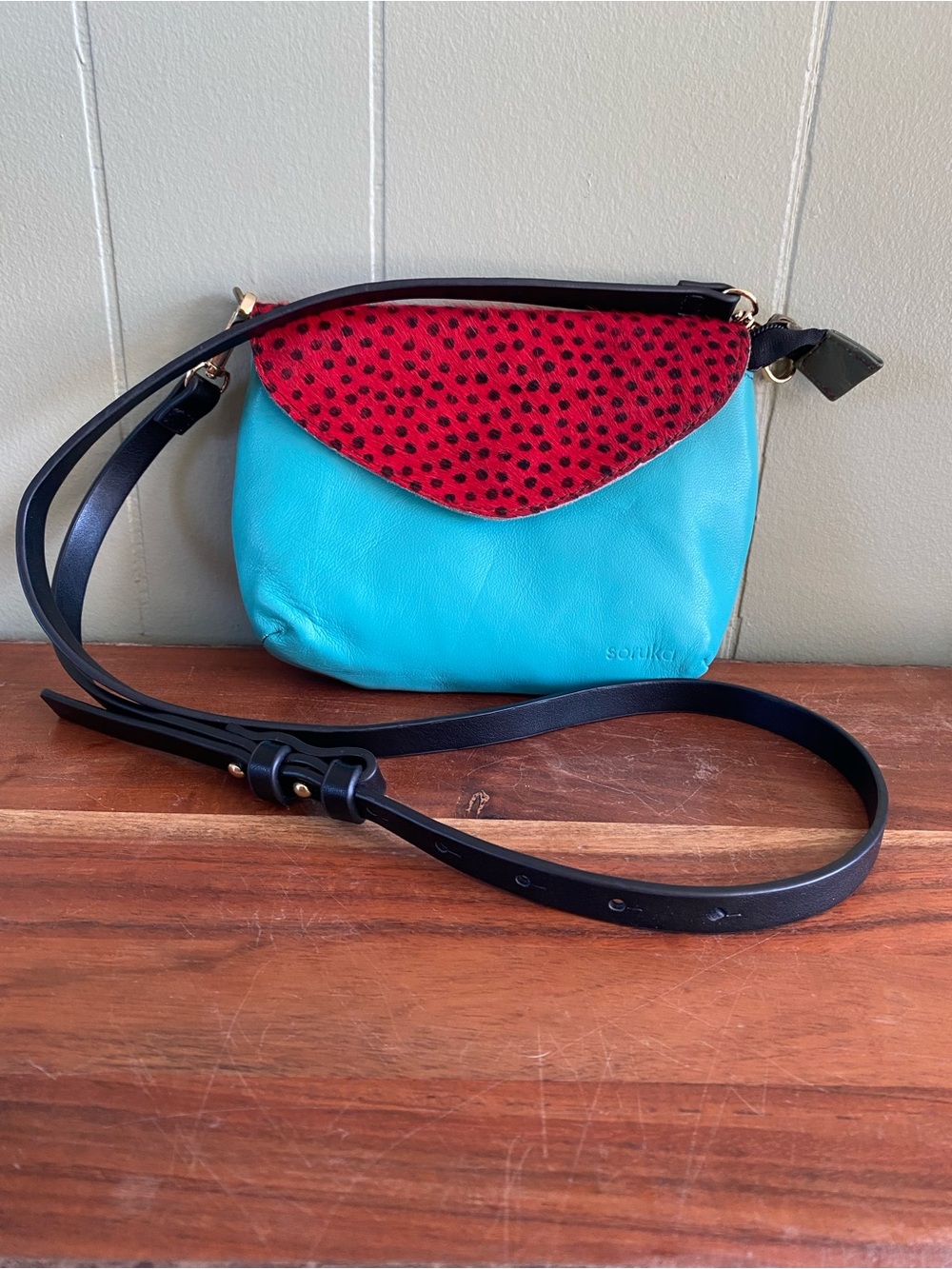 Soruka Turquoise Leather Crossbody Bag - Picture 2 of 8